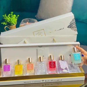 سبعة عطور مسك بنكهات مختلفة